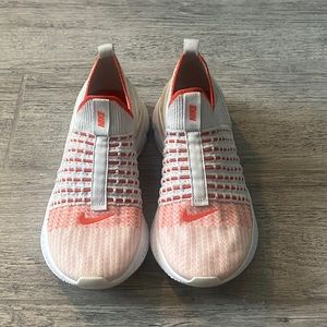 Women’s Nike React Size 7.5